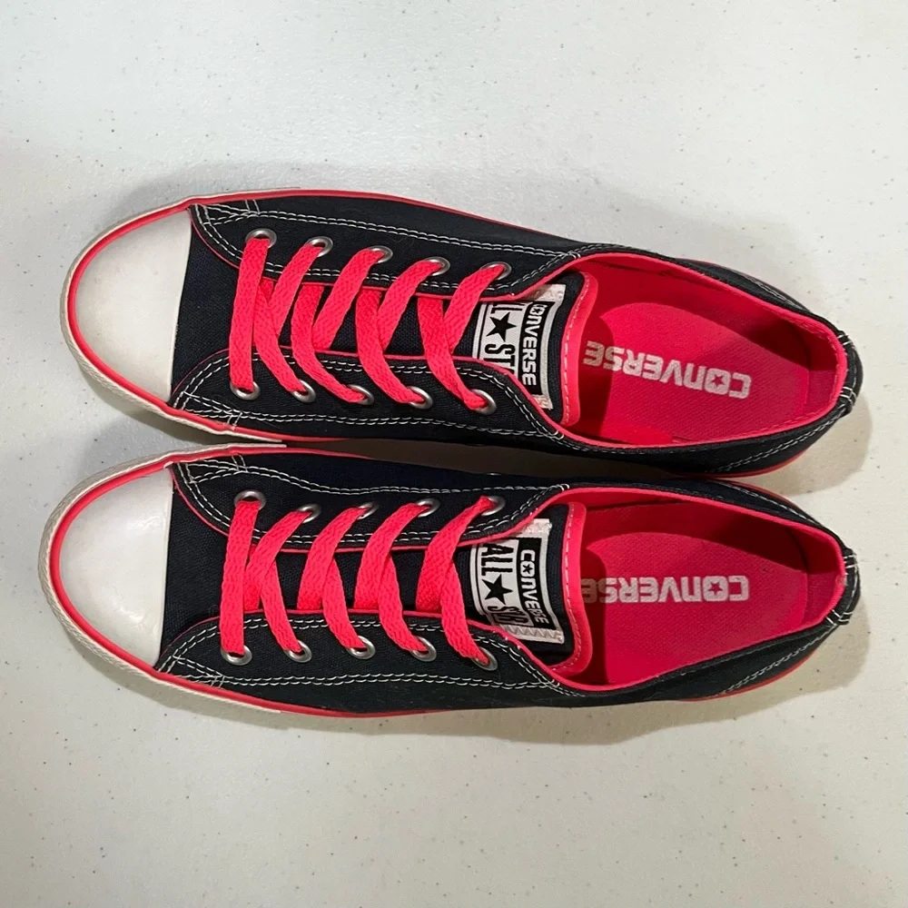 Converse CTAS Dainty Ox |  Navy Blue and Neon Pink - Picture 4 of 11
